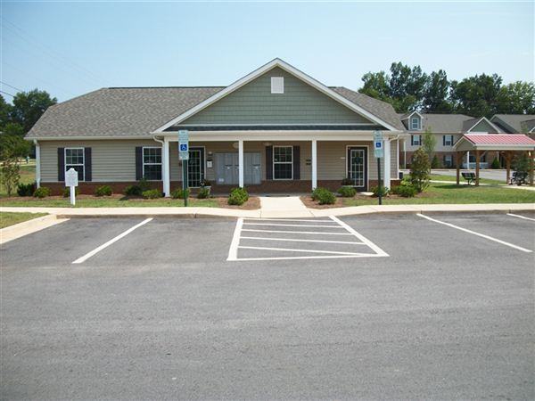 Lanier Pointe Apartments 1030 Sue Ln, Shelby, NC 28152 Zumper