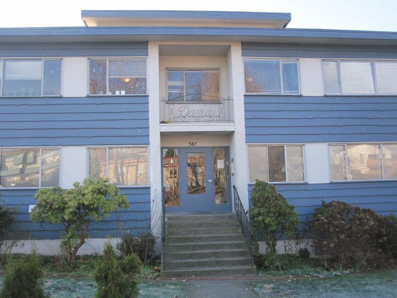 347 W 4th St, North Vancouver, BC V7M 1J2 2 Bedroom Apartment for