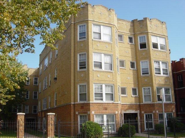 4327 N Francisco Albany Park Apartments for Rent 4327