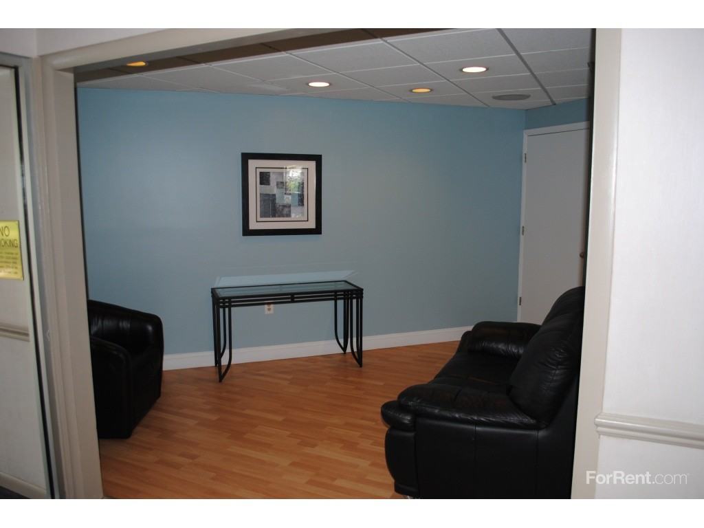 Carlton Park Apartments 25157 Carlton Park, North Olmsted, OH 44070 Zumper