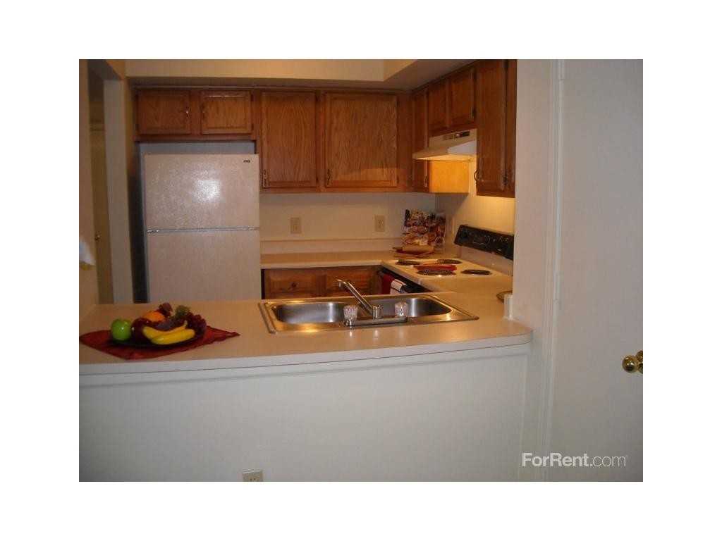 Falcon Creek Place Apartments 4301 Falcon Creek Blvd, Indianapolis