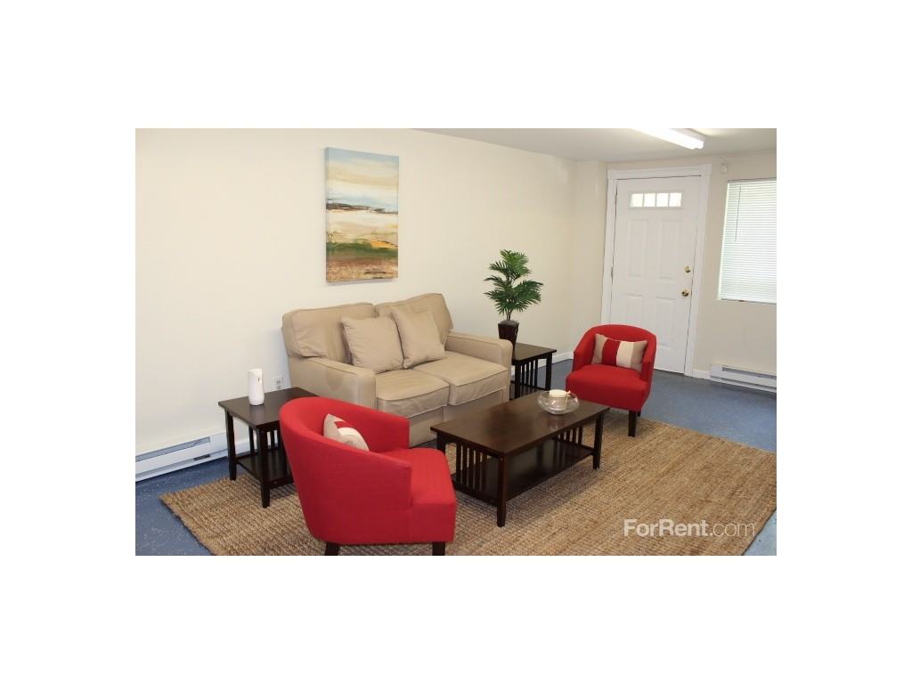 Renwood Apartments 20 Dartmouth Rd, Mansfield, CT 06268 Zumper