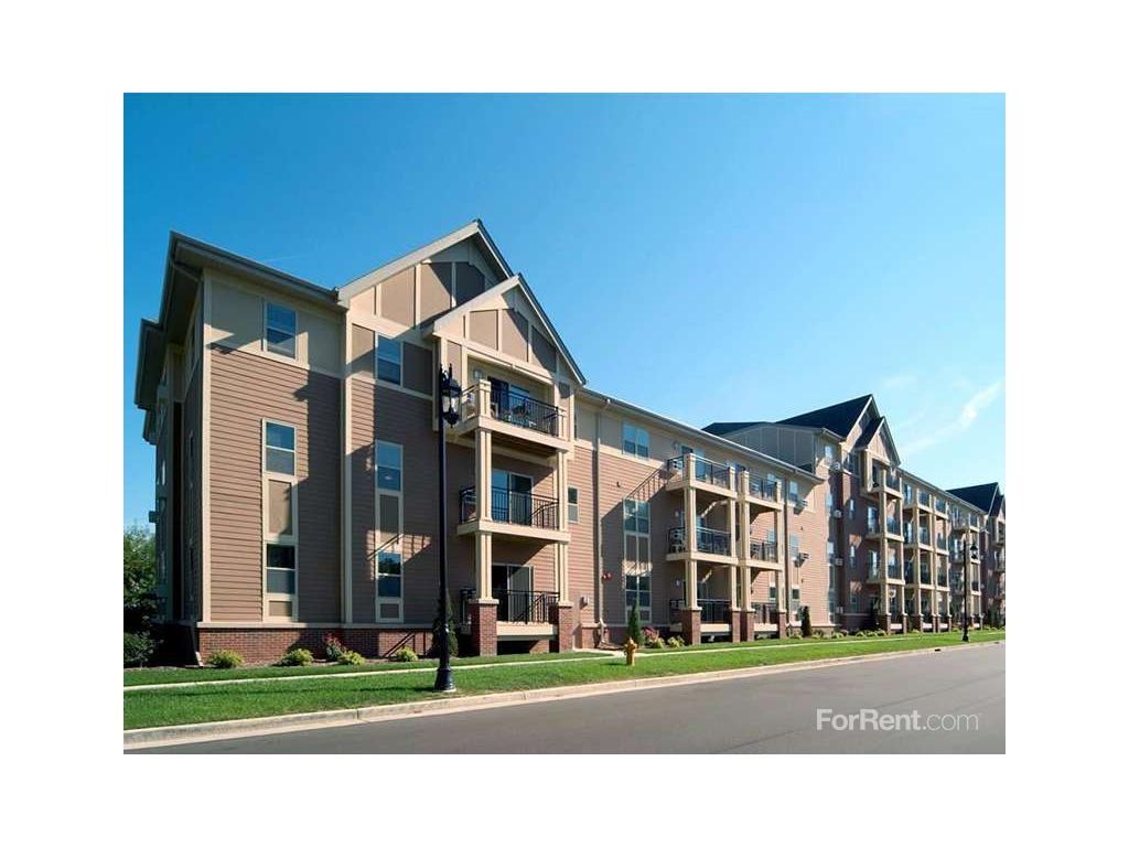 Berkshire Oconomowoc Senior Community Apartments 210 S Main St