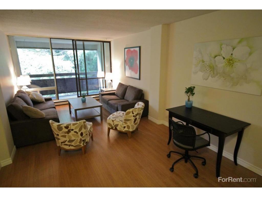 Hoffman Apartments 356&360 Hoffman St., Kitchener, ON N2M 3M8 Zumper