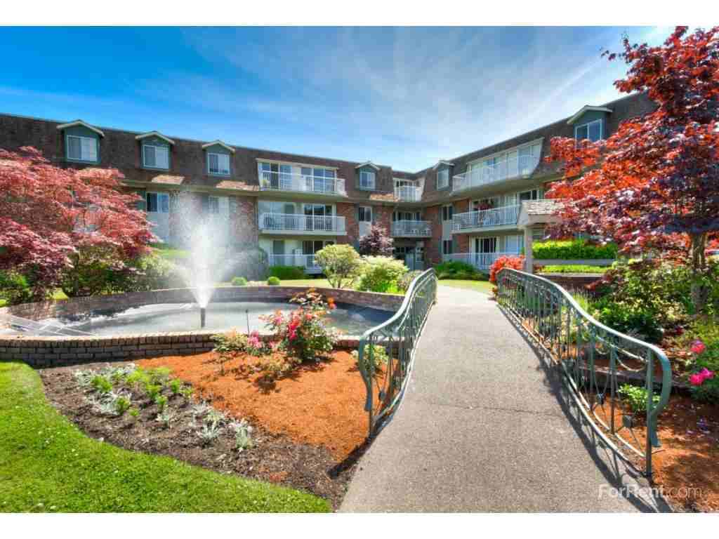Fraser Tolmie Apartments 1701 Cedar Hill Cross Road, Saanich, BC V8P