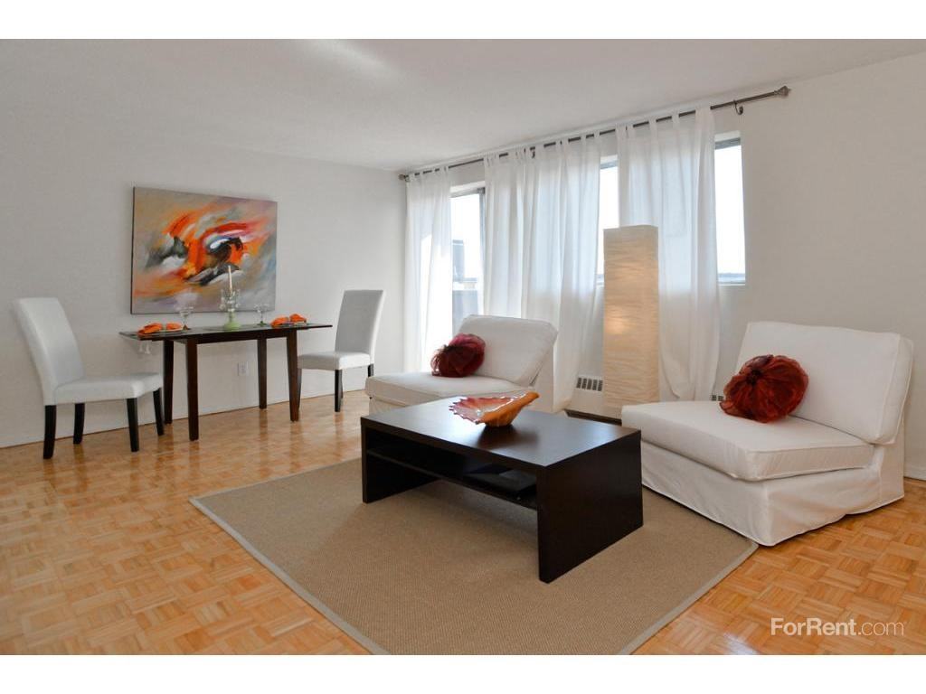 1440 Mayview Avenue Apartments 1440 Mayview Ave, Ottawa, ON K1Z 8H8