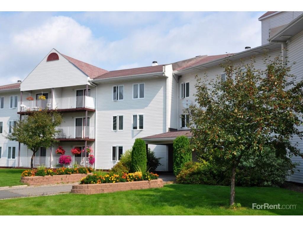 Woodbury Green Apartments 110 McKnight St, Fredericton, NB E3A 9G4