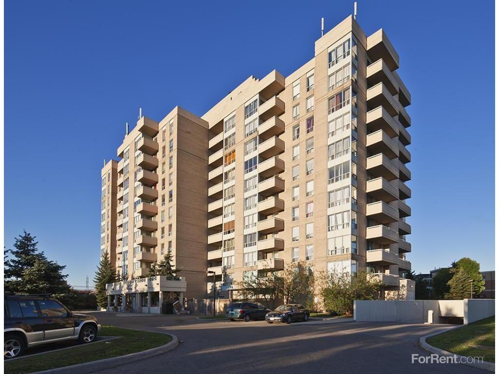 United Achievers Apartments 7820 McLaughlin Rd, Brampton, ON L6V 4W3