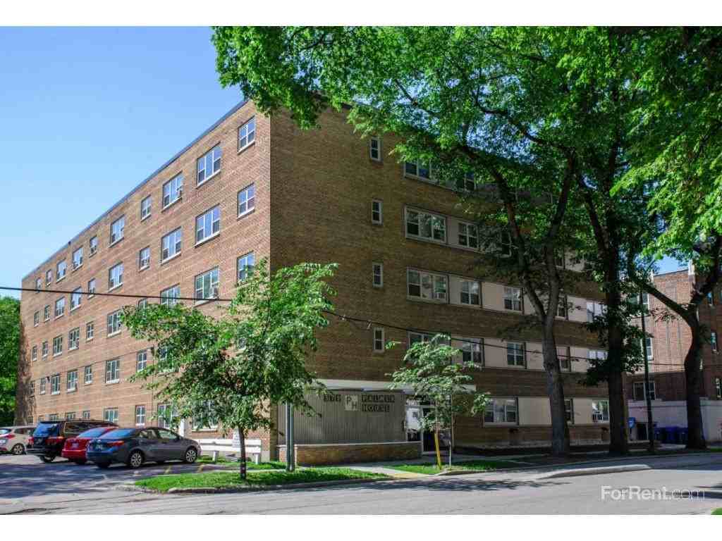 Palmer House, Winnipeg Apartments 372 Assiniboine Ave, Winnipeg, MB