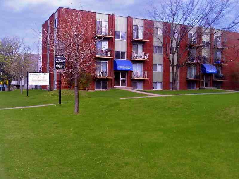 3135 Chemin de Chambly, Longueuil, QC J4L 1N3 2 Bedroom Apartment for