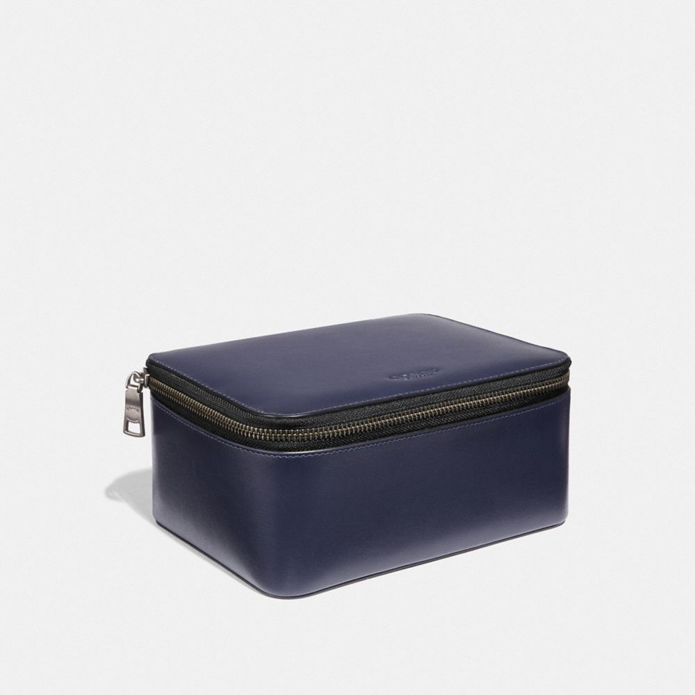 COACH Tech Organizer