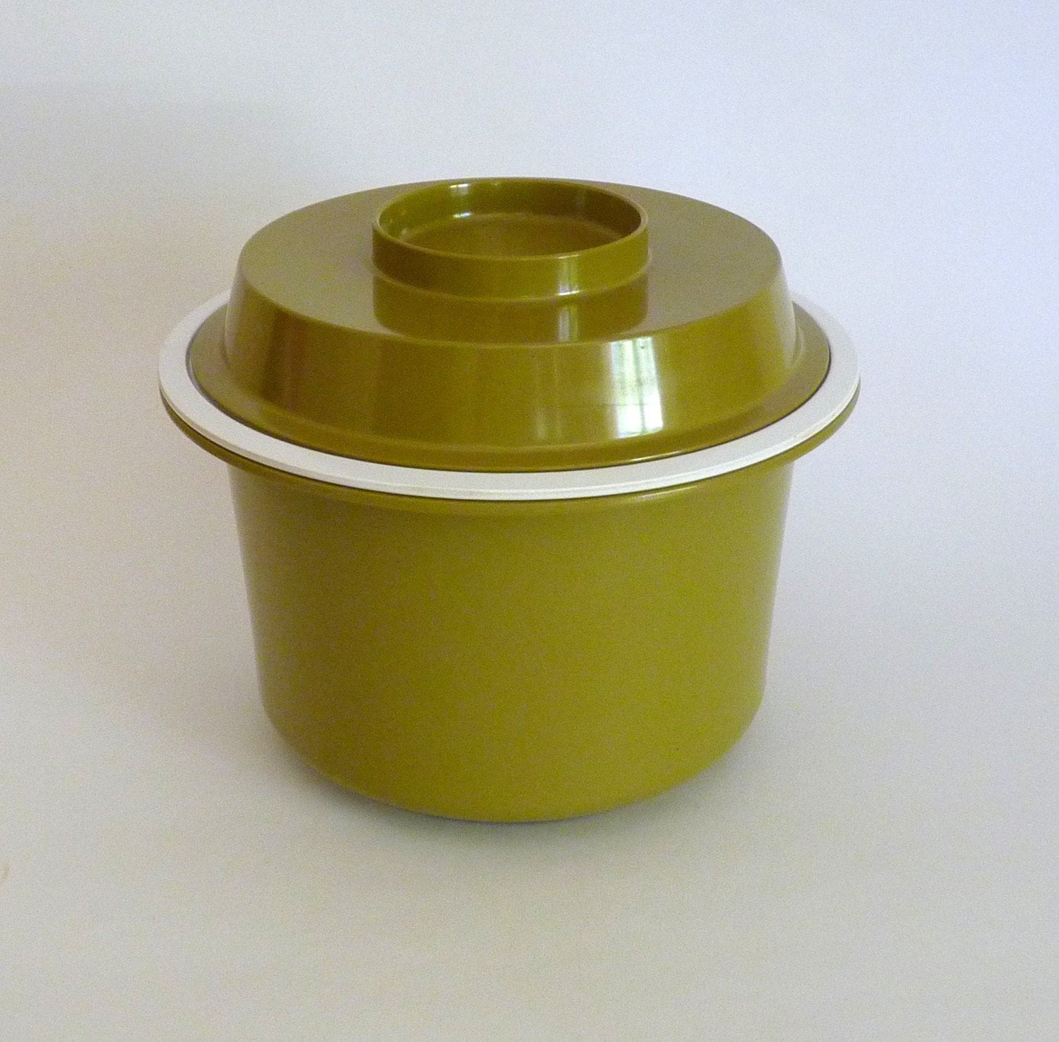 Vintage Plastic Melmac Dinnerware History Melamine Bessemer Modern