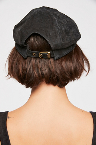 Trend Alert Newsboy Cap simply sydni