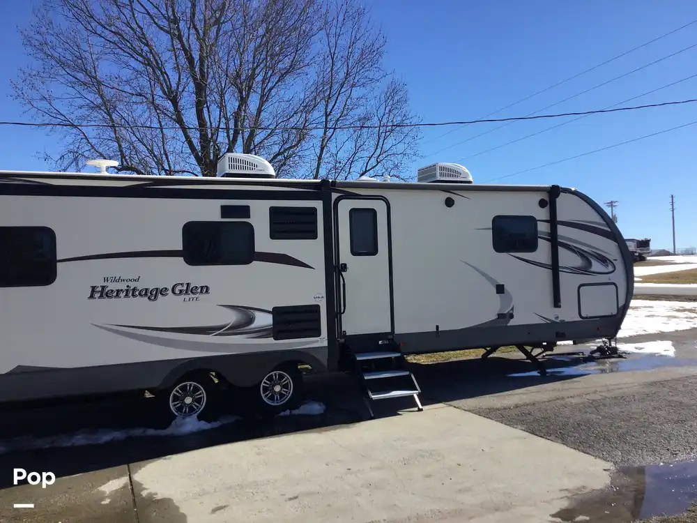 Heritage Glen 326RL RV for sale in Springfield, MO for 38,350 266485