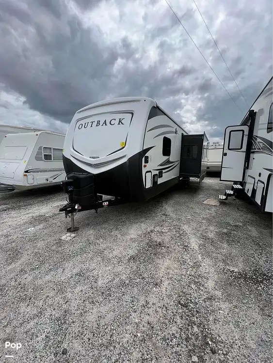 Outback 325BH RV for sale in Winchendon, MA for 21,000 280608 Pop