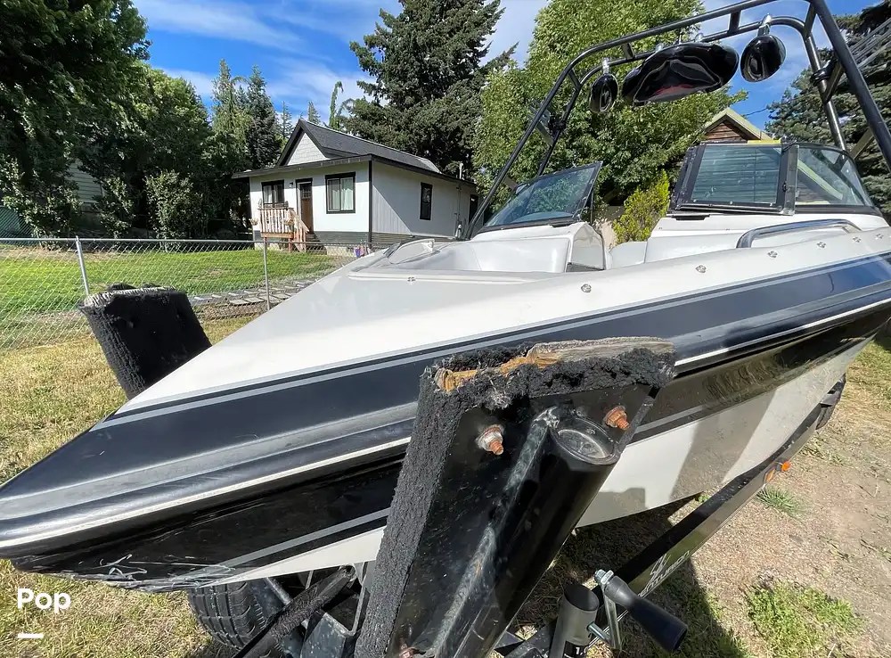 Inactive Centurion 20 Sport Bowrider Boat in Cle Elum, WA 297718