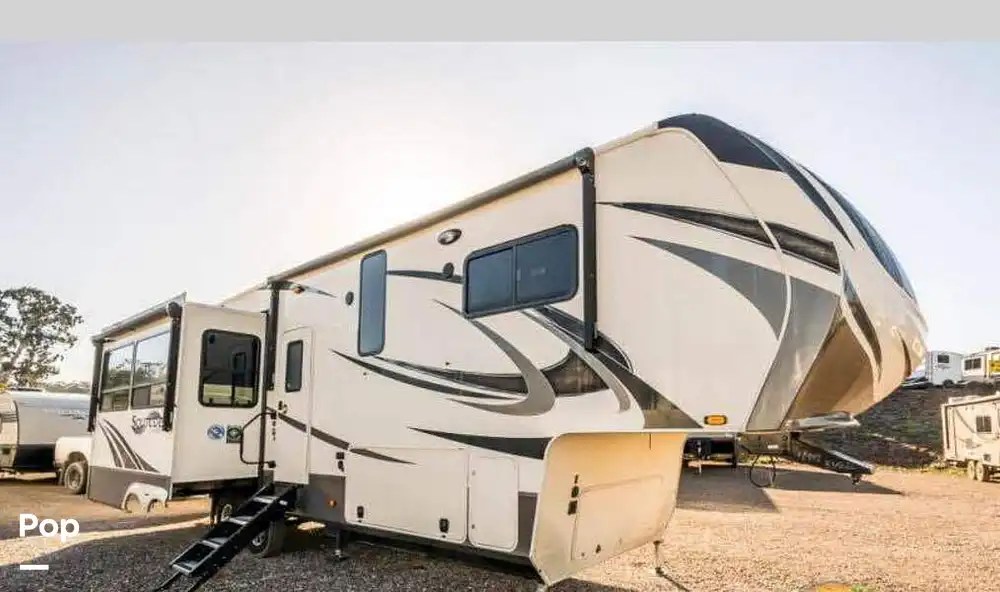 Solitude 3350RL RV for sale in Hurricane, UT for 69,500 311806 Pop