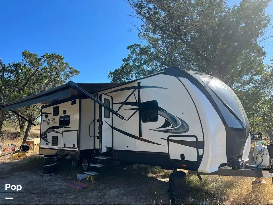 Reflection 297RSTS RV for sale in Bandera, TX for 50,000 315850