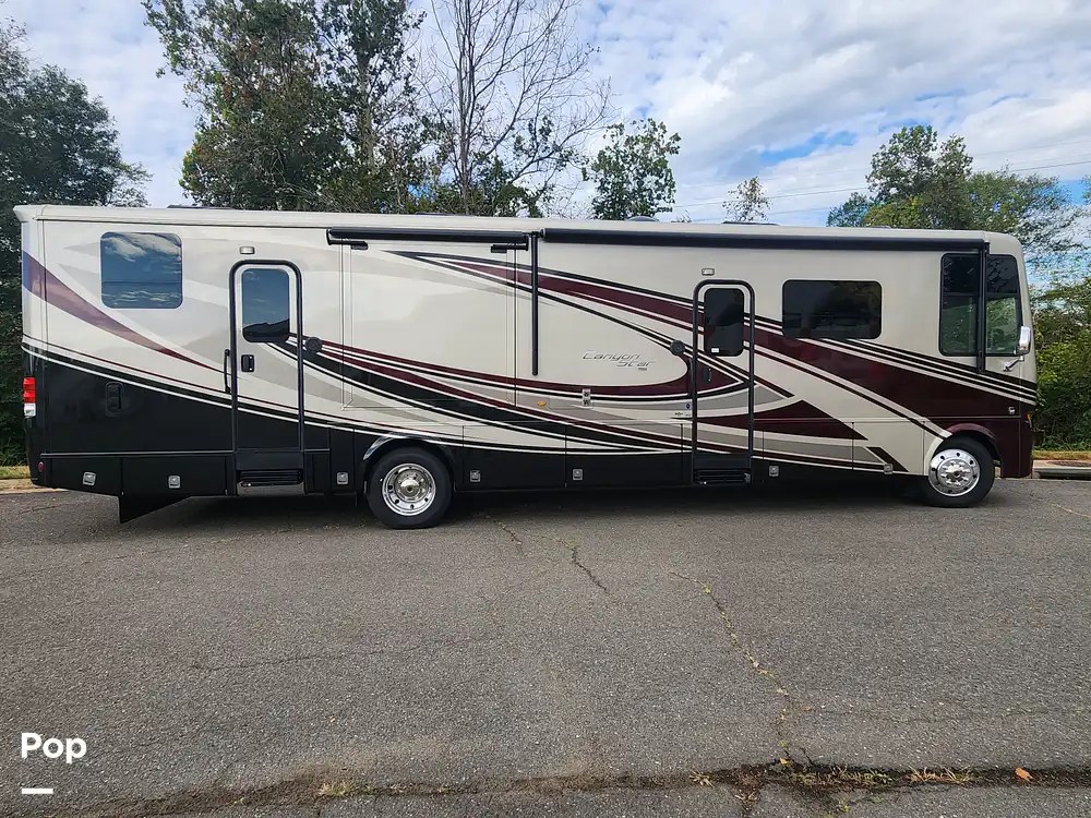 Canyon Star Class A RV for sale in Manassas, VA for 200,000 324641