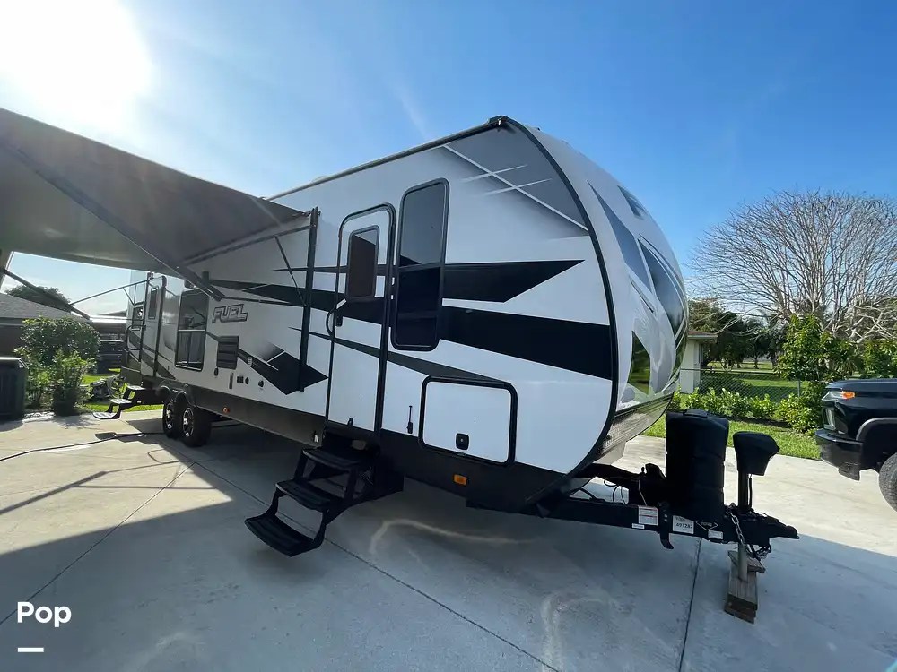 Fuel Travel Trailer RV for sale in Homestead, FL for 61,200 331676