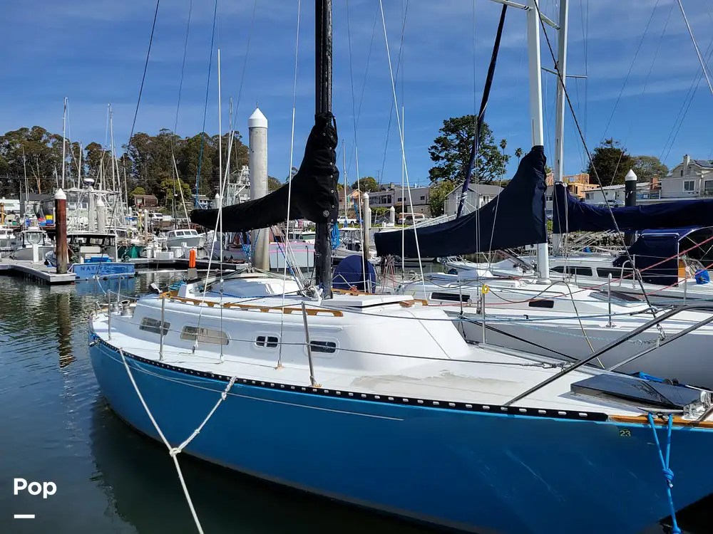 Islander Sailboats 30 Bahama Boat for sale in Santa Cruz, CA for