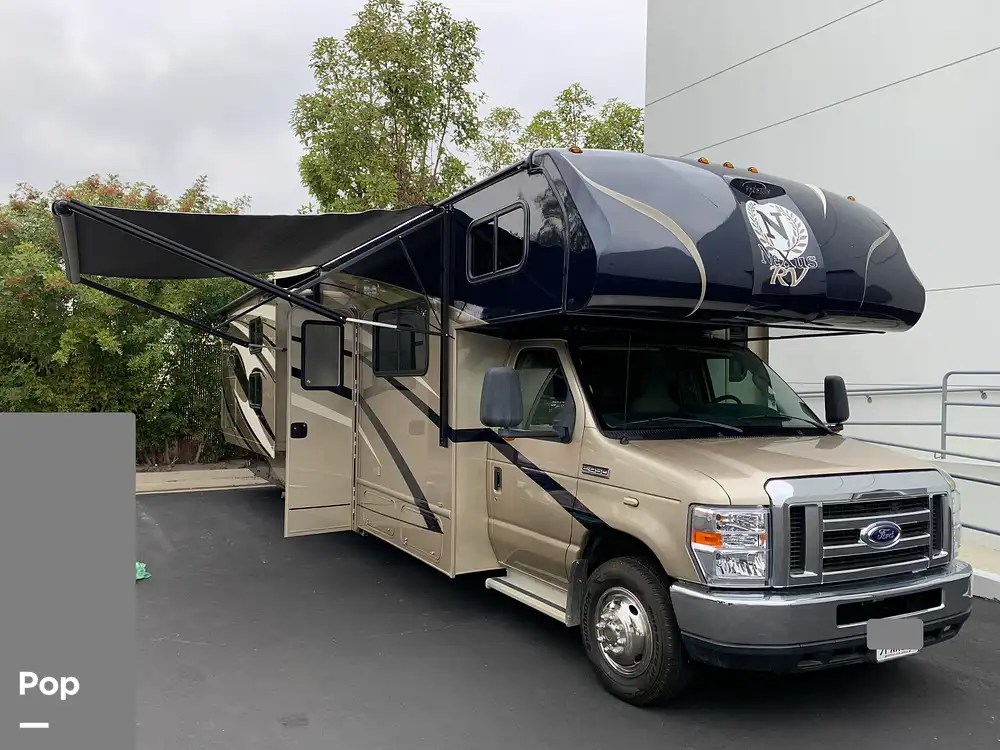 Phantom 32P RV for sale in Tustin, CA for 99,000 332913 Pop Sells