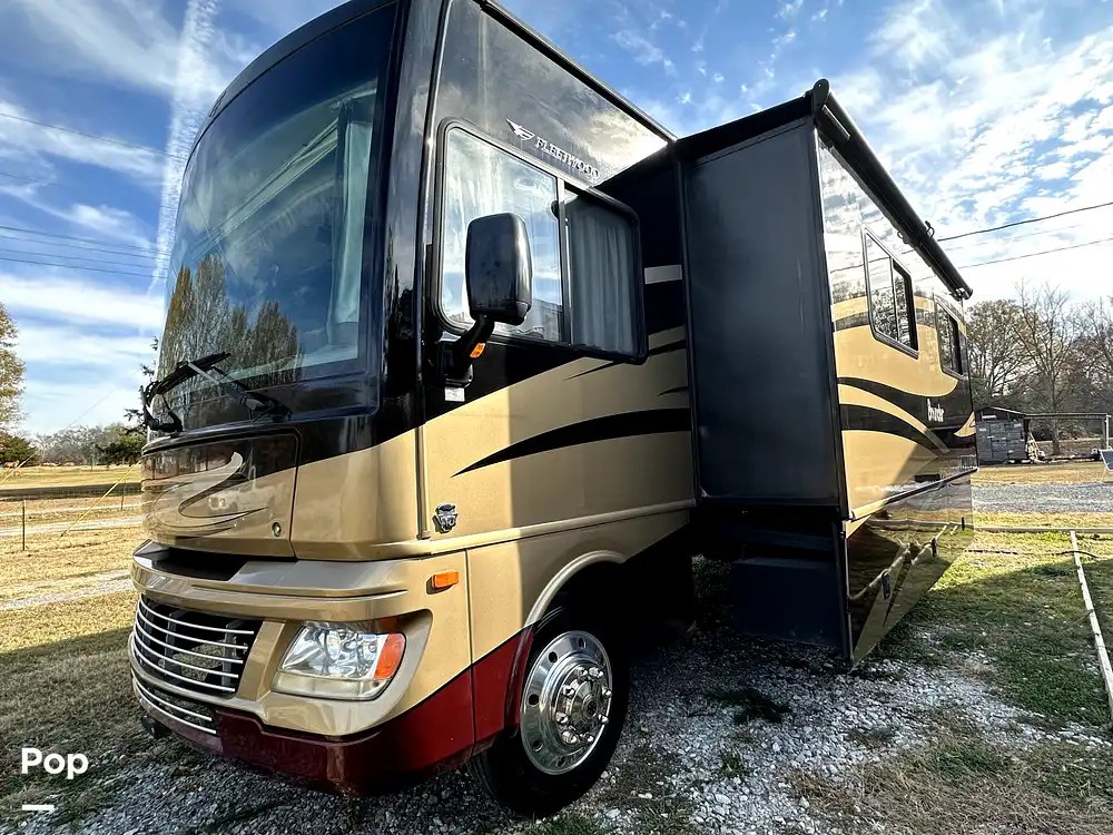 Bounder 35K RV for sale in Moulton, AL for 61,900 333186 Pop Sells