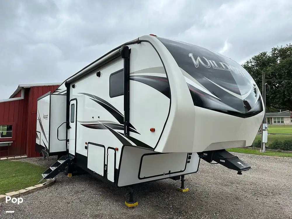 Wildcat 290RL RV for sale in Sealy, TX for 43,300 333615