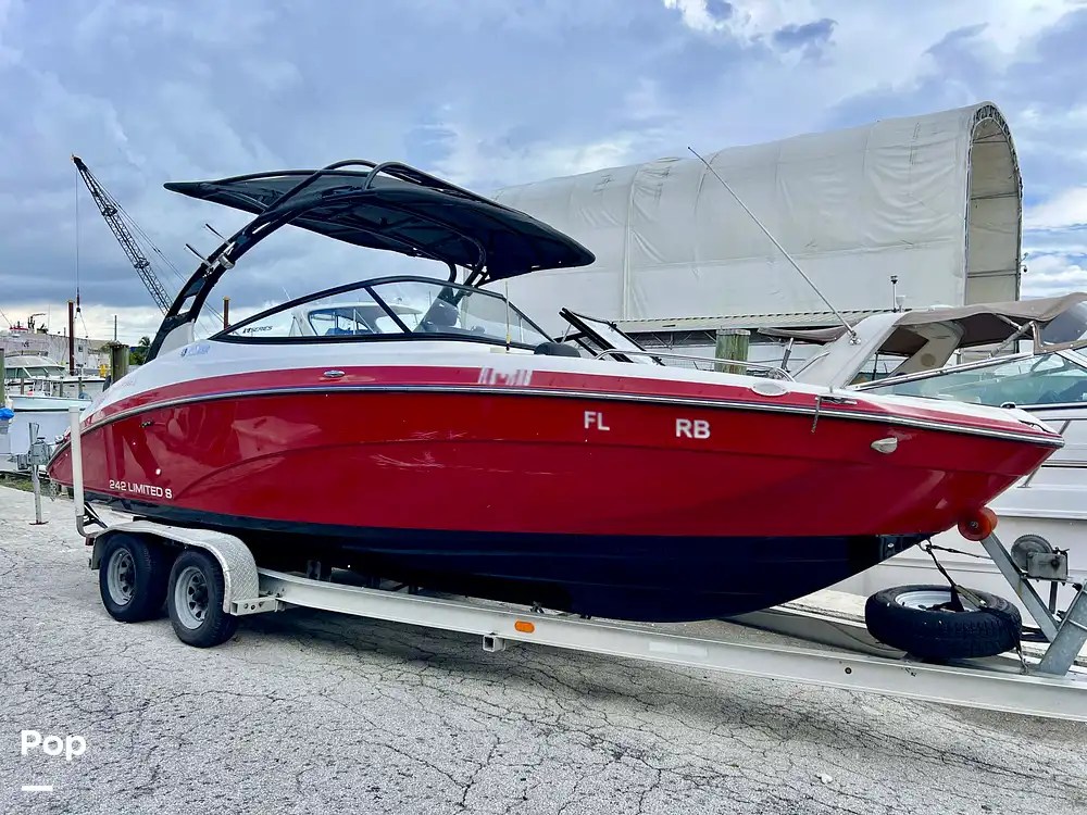 Yamaha 242 Limited S Eseries Boat for sale in Miami, FL for 49,000
