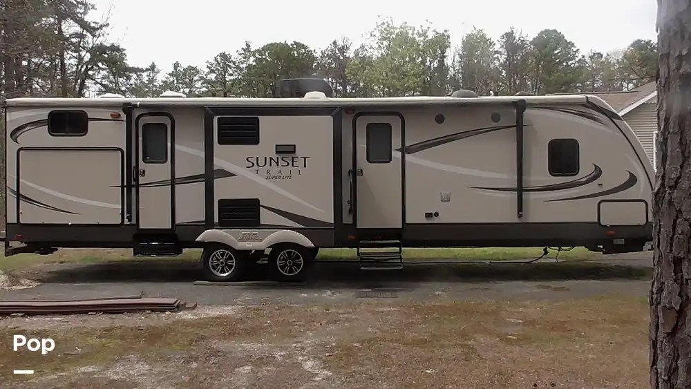 Sunset Trail Super Lite 320BH RV for sale in Mays Landing, NJ for