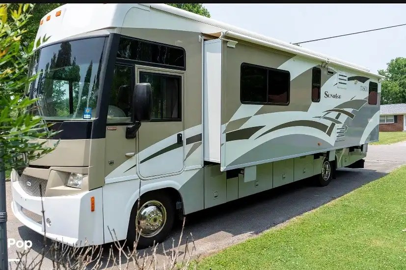 Sunrise 32H RV for sale in Murfreesboro, TN for 45,000 338842