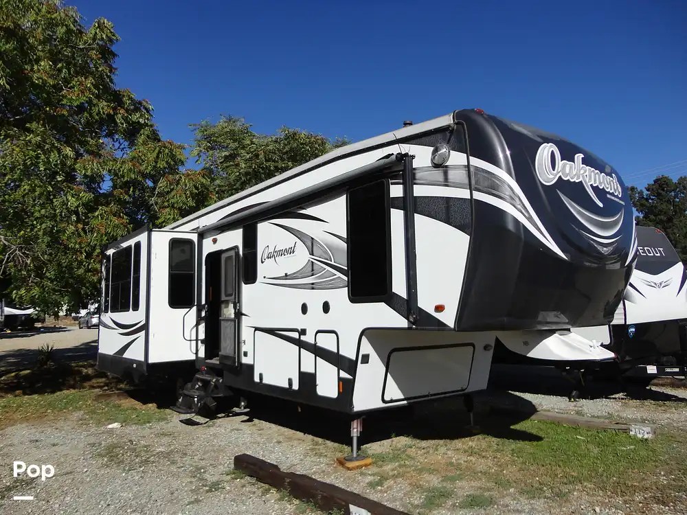 Oakmont 325RE RV for sale in Beaumont, CA for 23,500 339997 Pop Sells
