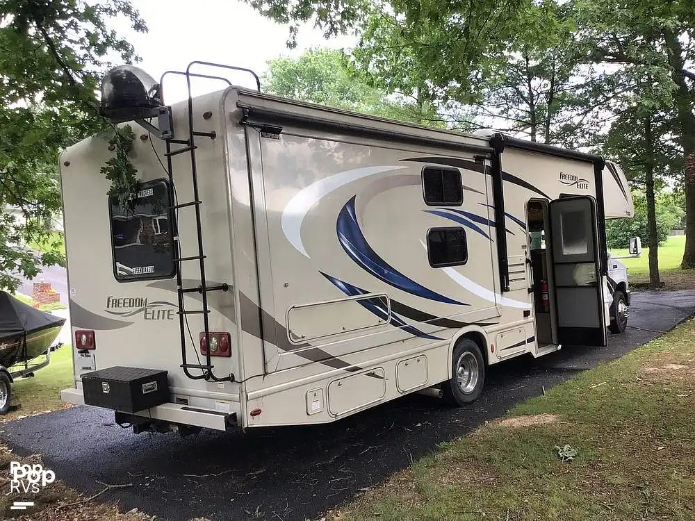 Freedom Elite 30FE RV for sale in Martinsburg, WV for 70,000 341480 Pop Sells