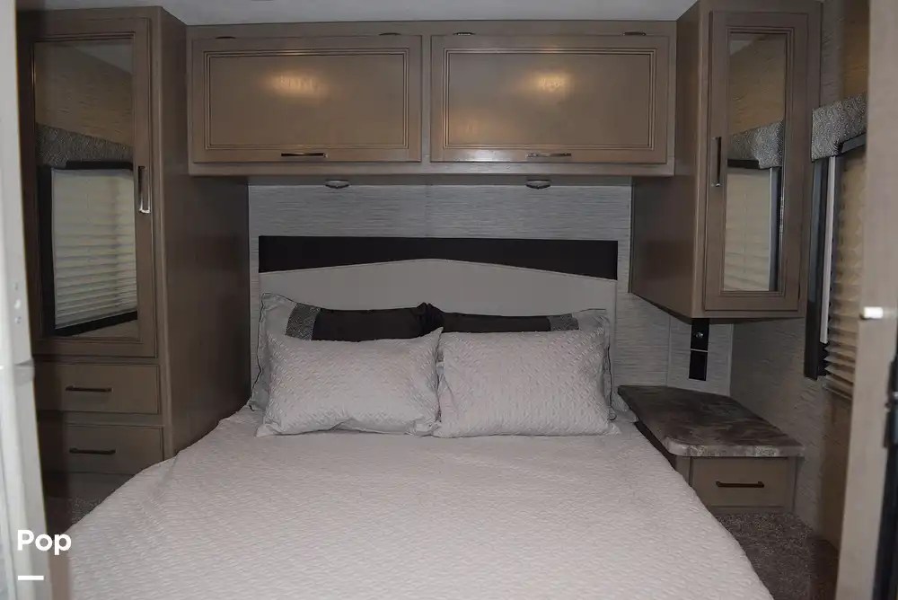 Magnitude GA28 RV for sale in Crestview, FL for 85,000 342902 Pop