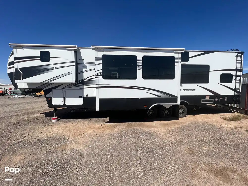 Voltage Fifth Wheel RV for sale in El Mirage, AZ for 74,950 345865