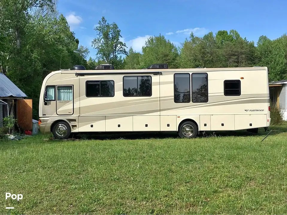 Pace Arrow 37C RV for sale in Burlington, NC for 44,450 346015 Pop