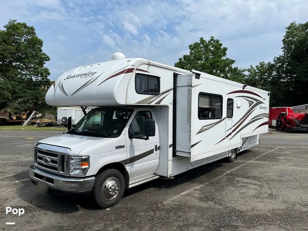 Sunseeker 3270S RV for sale in Toms River, NJ for 79,999 346643