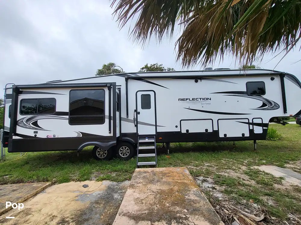 Reflection 367BHS RV for sale in Ormond Beach, FL for 55,000 346721