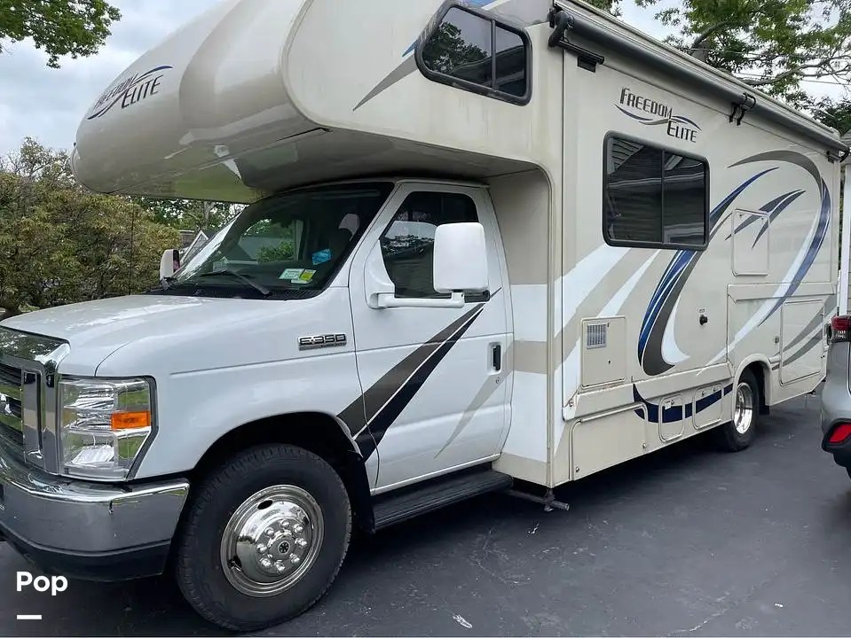 Freedom Elite 24HE RV for sale in East Meadow, NY for 61,900 347033