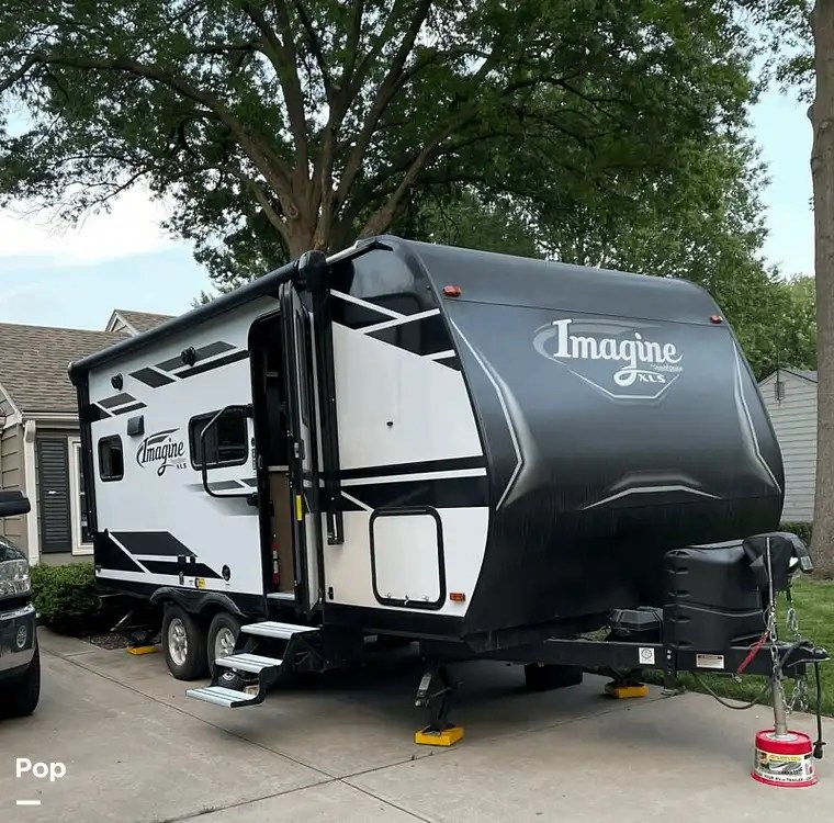 Sold Imagine XLS 17MKE RV in Independence, MO 347349 Pop Sells