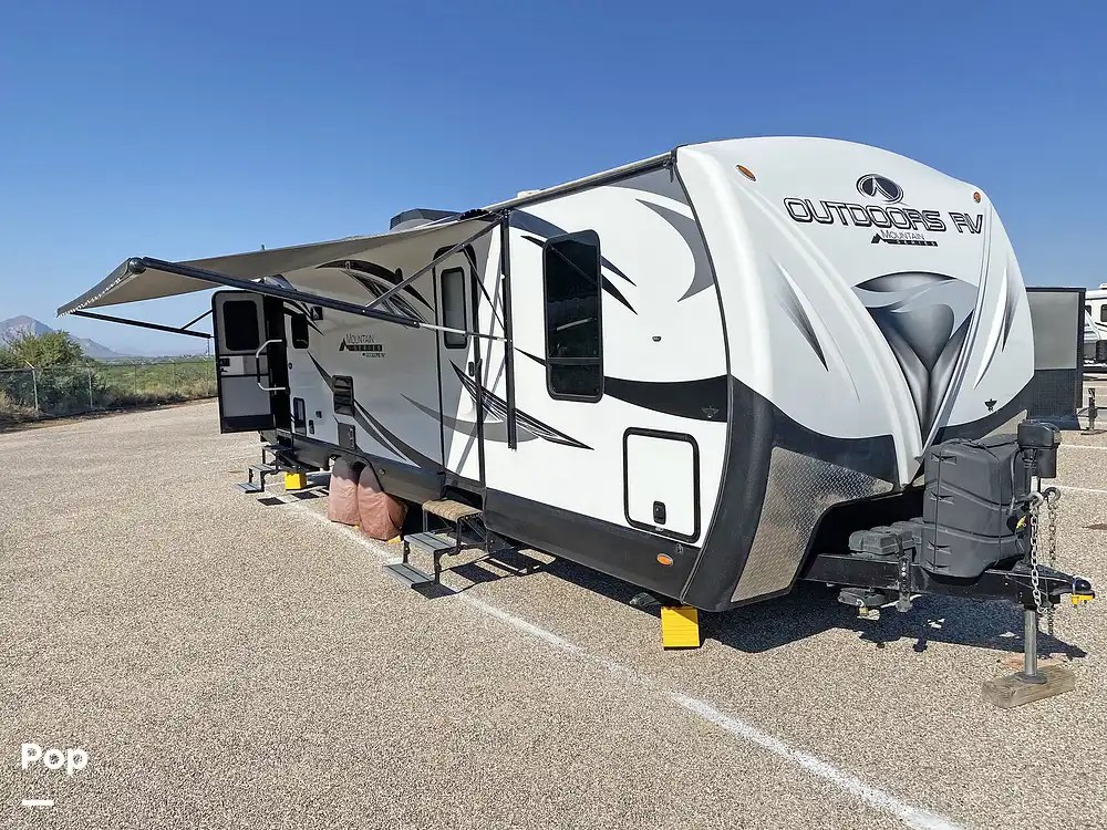 Blackstone 270RLS RV for sale in Tucson, AZ for 39,520 348768