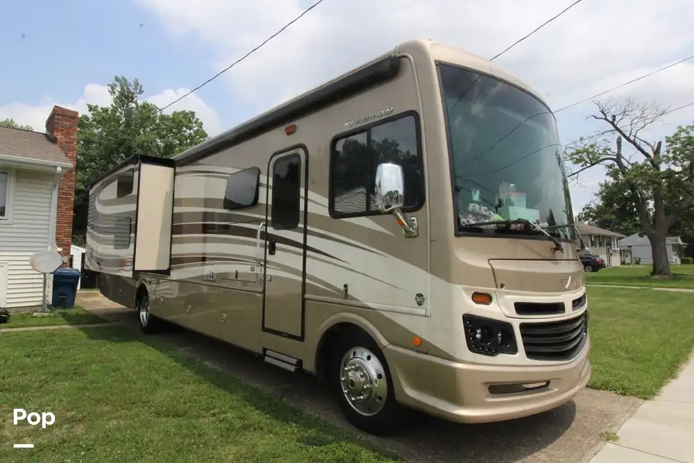 Bounder 36H RV for sale in Erlanger, KY for 109,000 348853 Pop Sells
