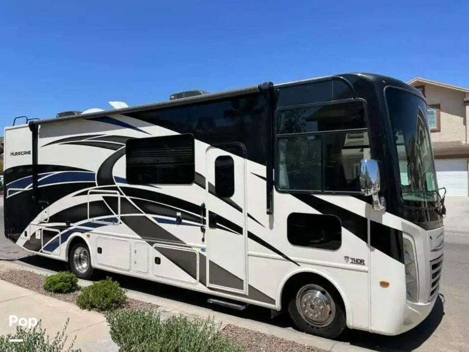 Hurricane 29M RV for sale in El Paso, TX for 115,300 359180 Pop Sells