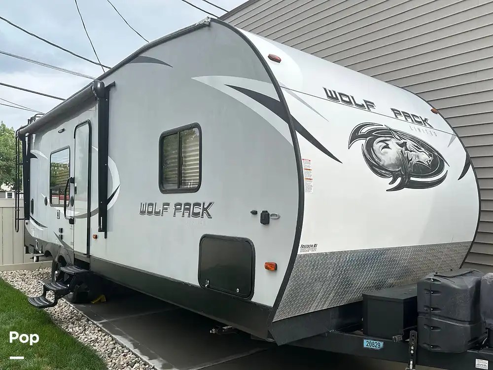 Wolf Pack 24PACK14+ RV for sale in Milwaukee, WI for 24,900 361317