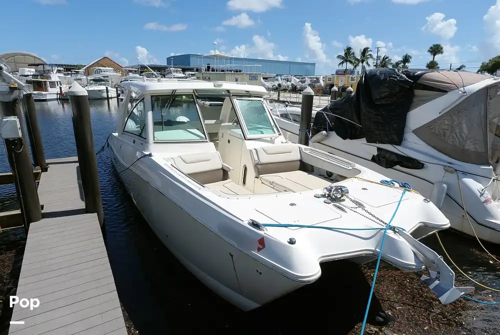 World Cat 320 DC Boat for sale in Davie, FL for 209,000 362210 Pop