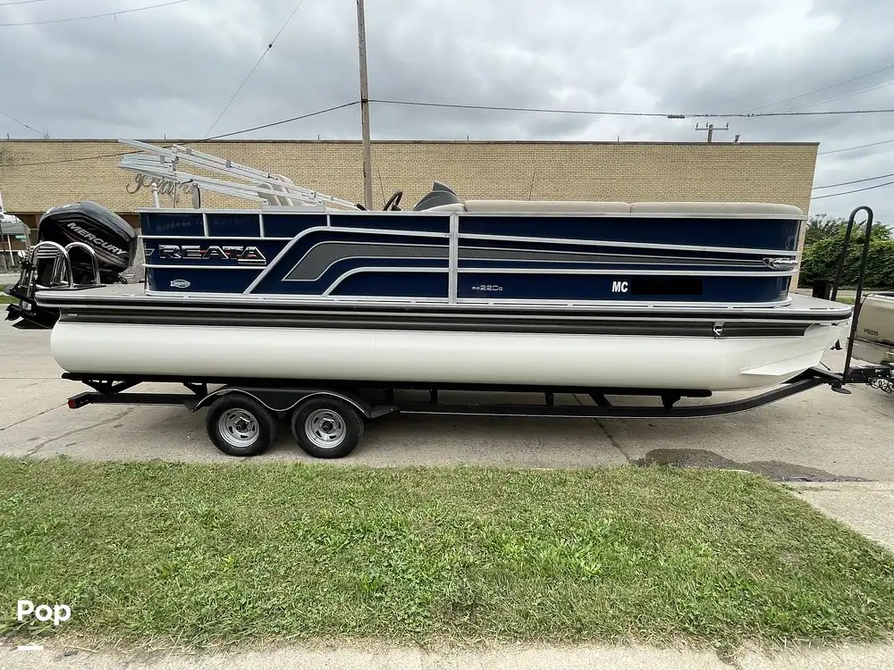 Ranger Boats Reata 220C Boat for sale in Detroit, MI for 34,450
