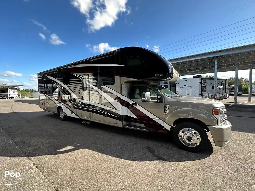 Magnitude BT36 RV for sale in Clermont, FL for 218,000 367672 Pop