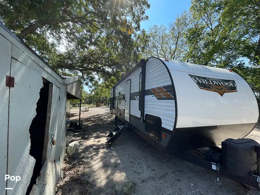 Wildwood 30KQBSS RV for sale in Princeton, TX for 31,150 369271