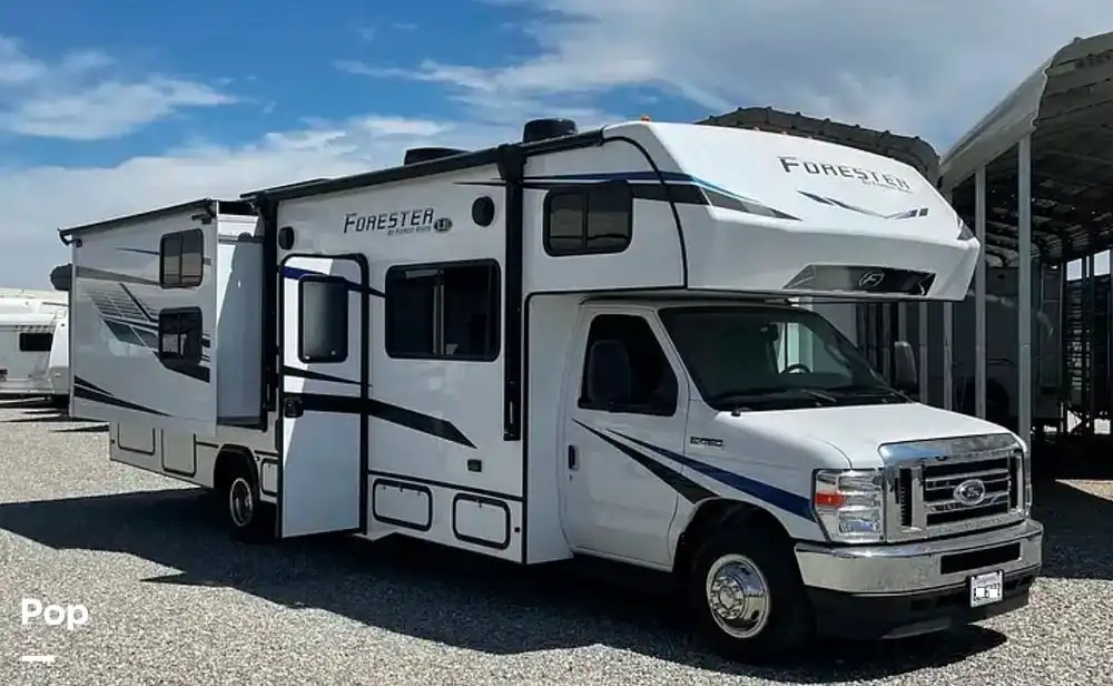Forester 3251DSLE RV for sale in Bakersfield, CA for 99,950 372359