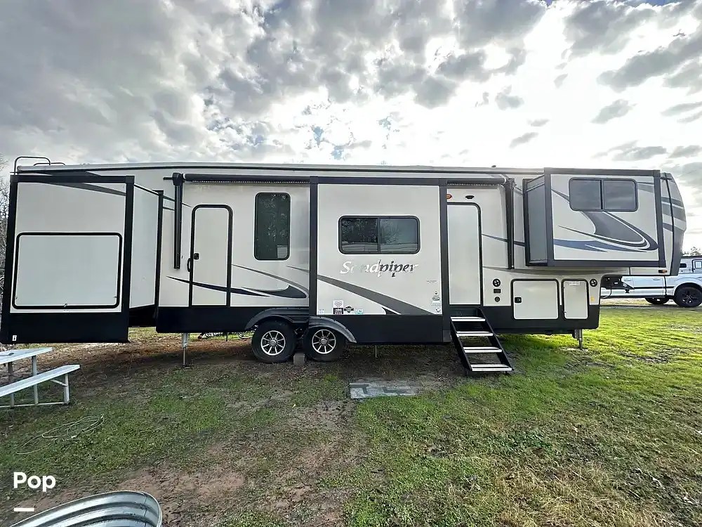 Sandpiper 38FKOK RV for sale in Longview, TX for 74,500 372985 Pop